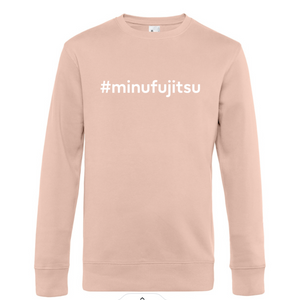 #minufujitsu naiste pusa (valge trükiga)